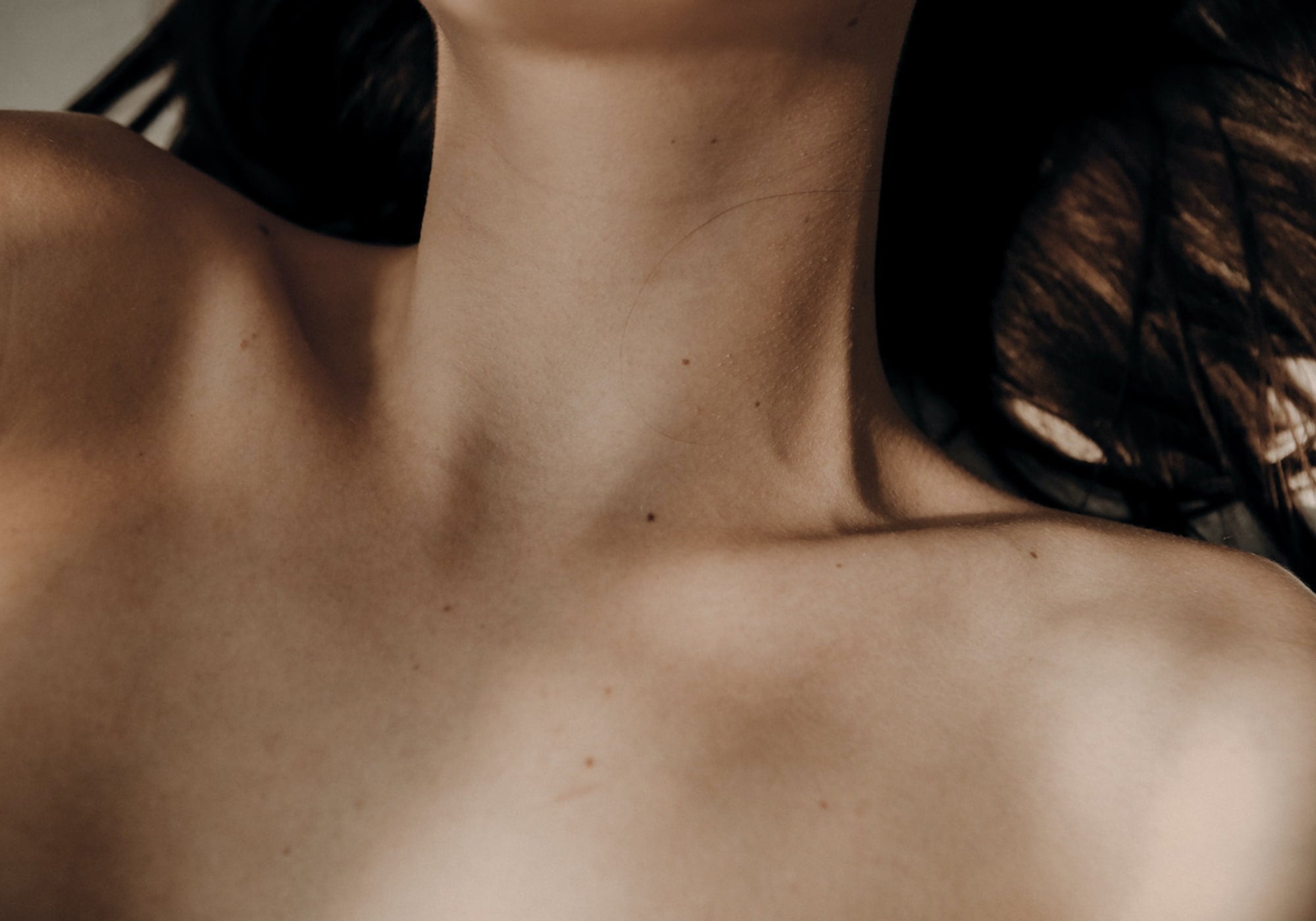 How To Look After The Neck And Décolletage