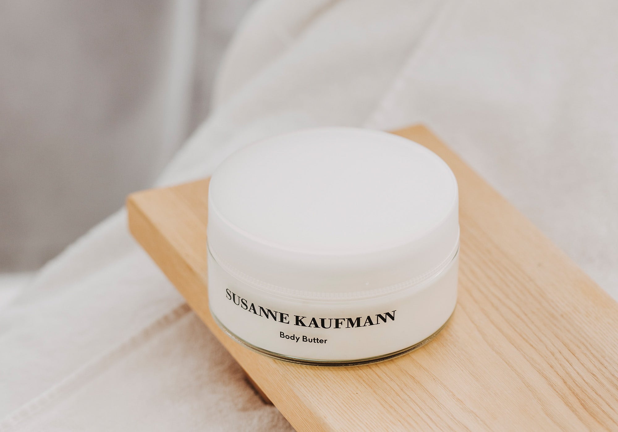 Is Honey Good for My Skin? - Susanne Kaufmann EN