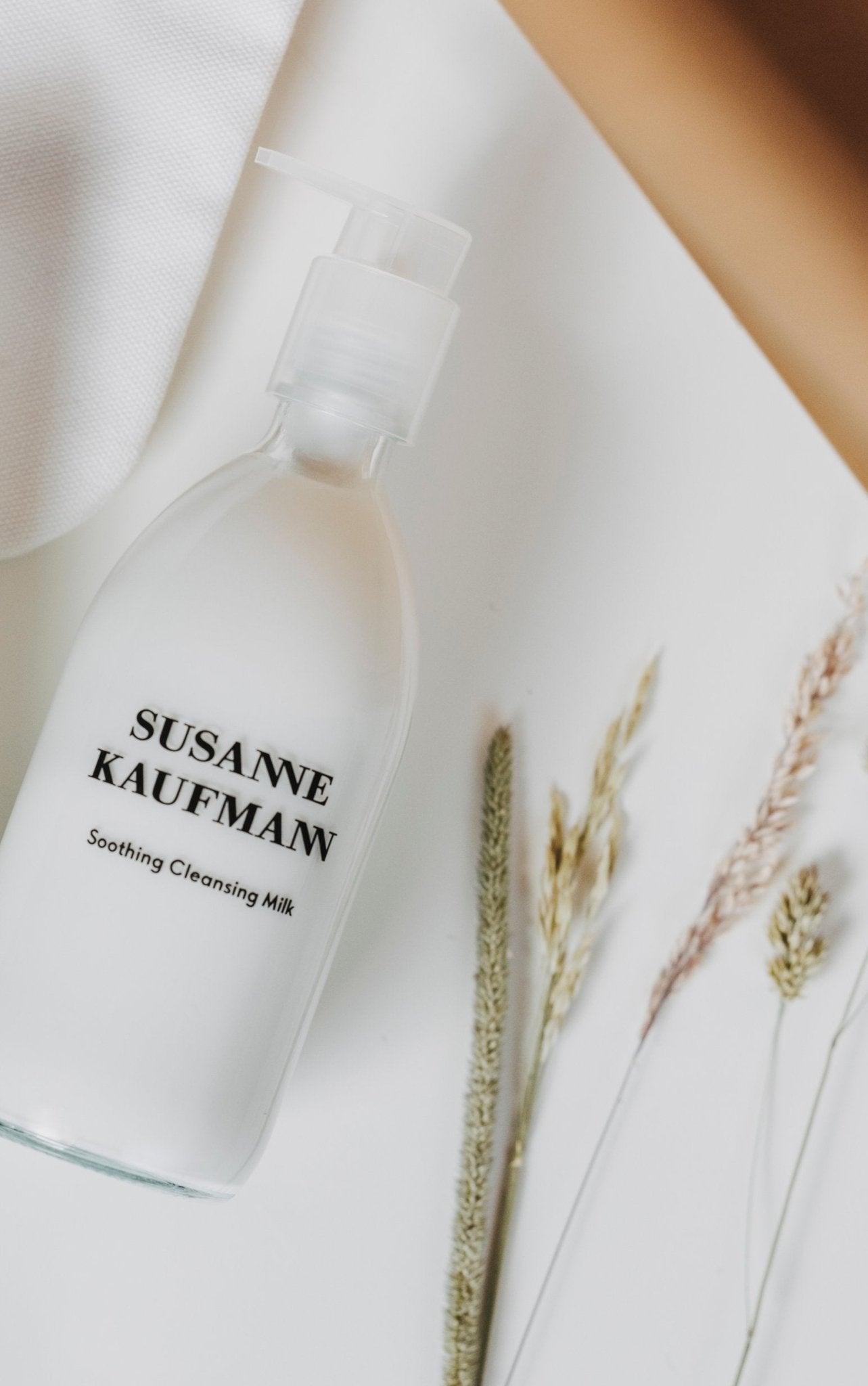 Soothing Cleansing Milk - 100-250ml – Susanne Kaufmann